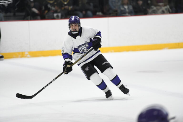Fueling Performance: Nutrition Tips for Hockey Players